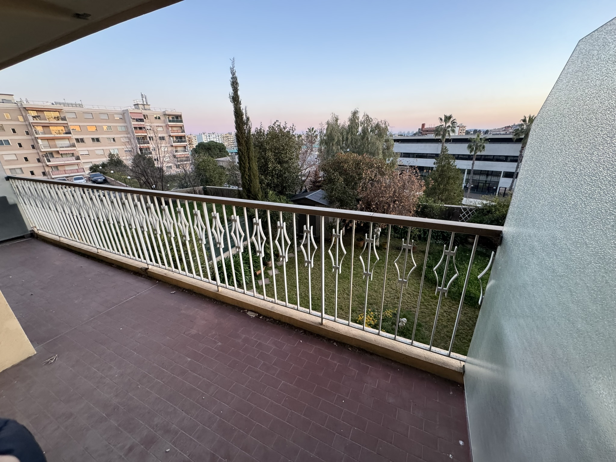 Vente Appartement 95m² 4 Pièces à Cagnes-sur-Mer (06800) - Agence Patrimoine Immobilier